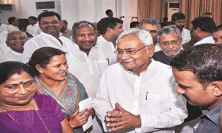 TOP NEWS: नहीं रहे दिग्गज सिंगर एसपी बालासुब्रमण्यम, बिहार में चुनाव की तारीखों का ऐलान