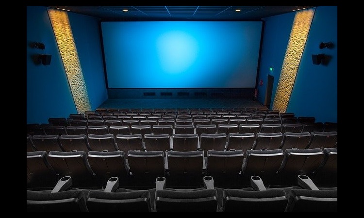 सिनेमा घरों से 10 महीने बाद हटा प्रतिबंध, 100 फीसदी क्षमता के साथ खुले थिएटर